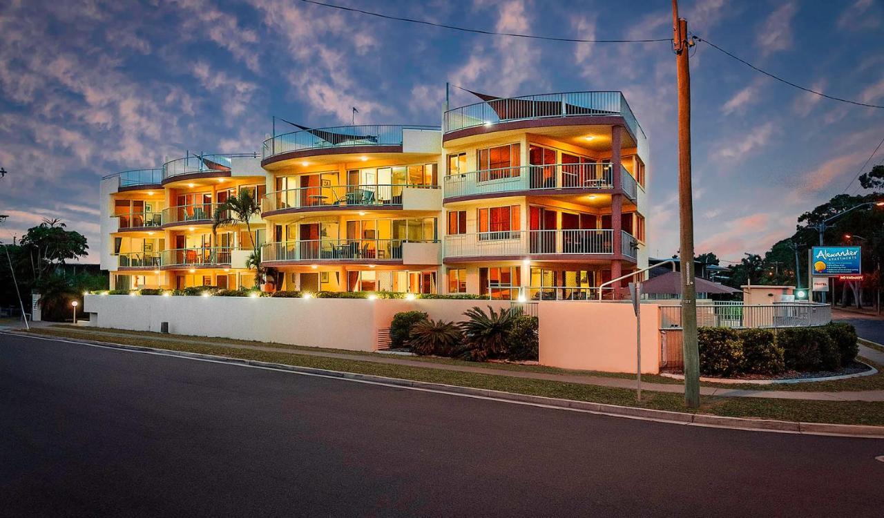 Alexander Beachfront Apartments Hervey Bay Exterior foto