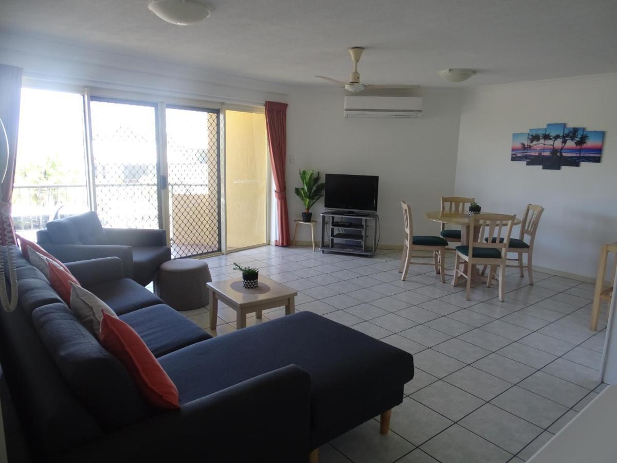 Alexander Beachfront Apartments Hervey Bay Exterior foto