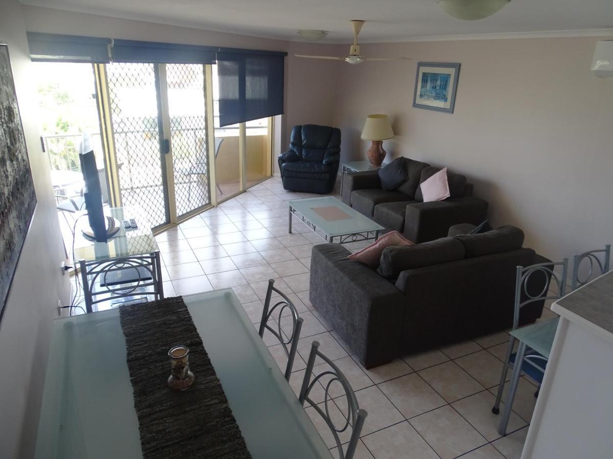 Alexander Beachfront Apartments Hervey Bay Exterior foto