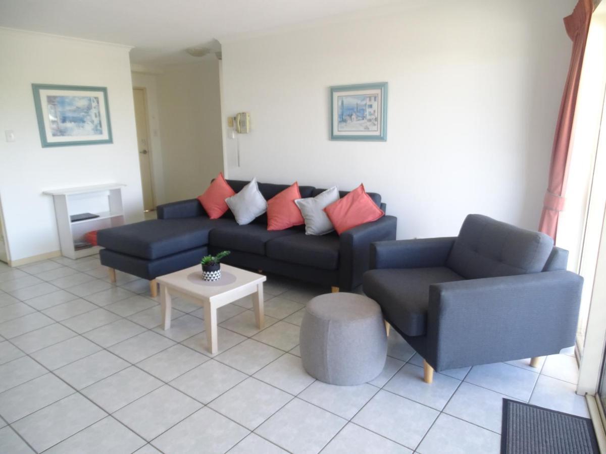 Alexander Beachfront Apartments Hervey Bay Exterior foto